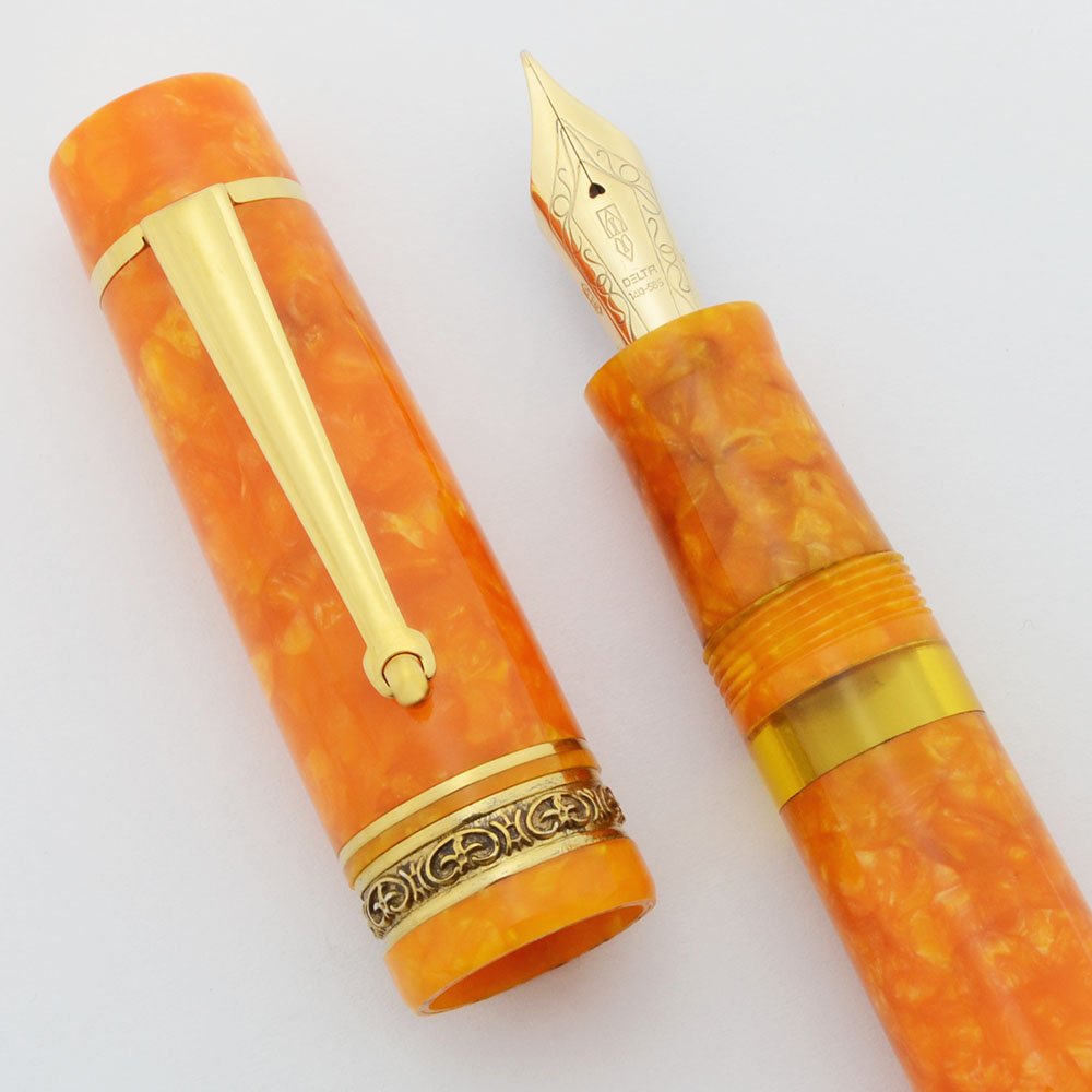Delta Dolcevita Oro Fountain Pen - Yellow Resin, Vermeil Trim